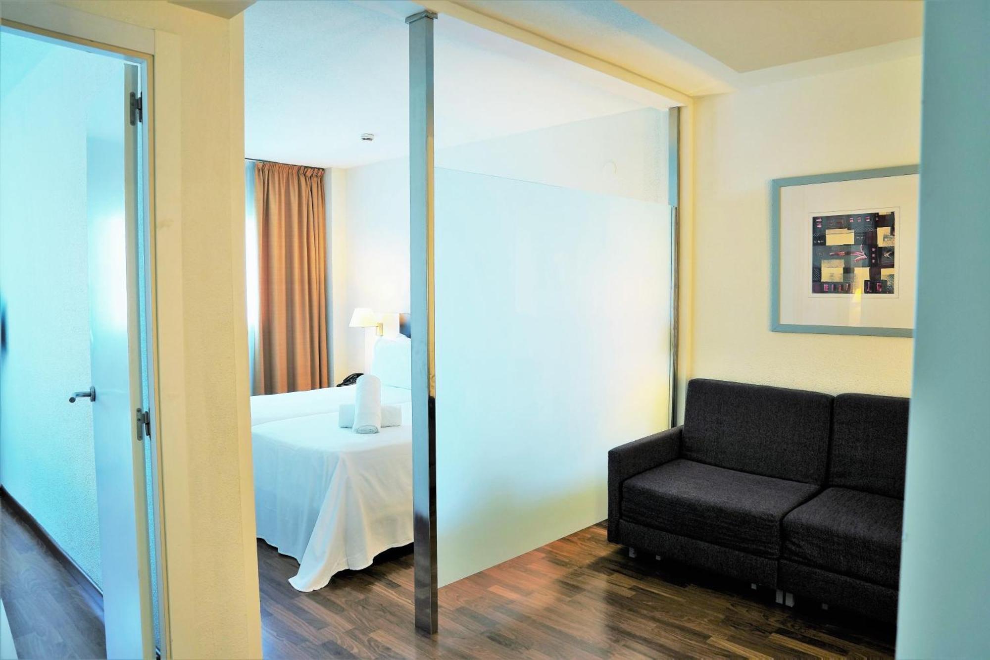 Hotel Port Feria Walencja Zewnętrze zdjęcie
