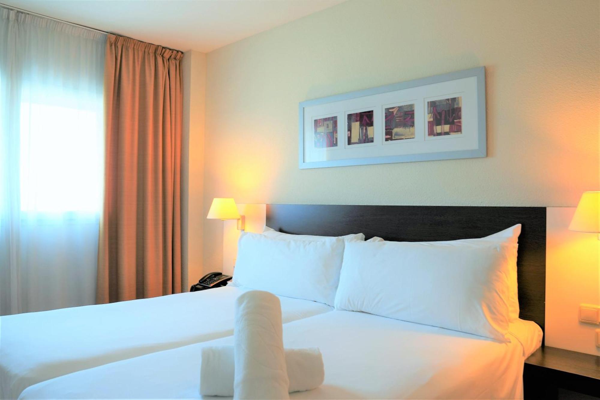 Hotel Port Feria Walencja Zewnętrze zdjęcie